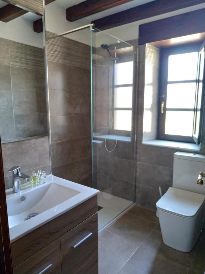 Apartamentos Llave De Santillana 산틸라나델마르 외부 사진